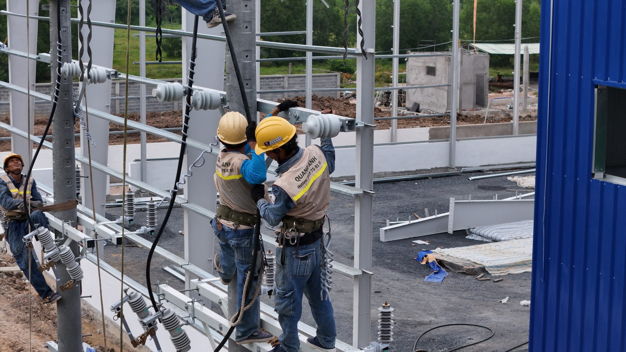 Đánh Giá Phụ Tải Điện Kỹ sư đánh giá phụ tải điện cho nhà máy