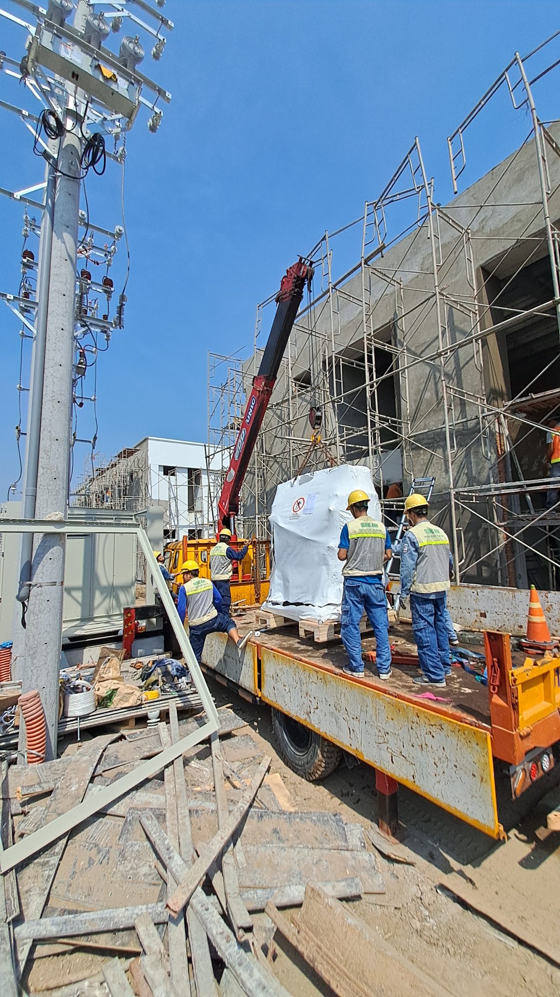 Giấy tờ kinh doanh điện và hợp đồng cung cấp điện Hợp đồng cung cấp điện cho trạm sạc xe điện tại Việt Nam.