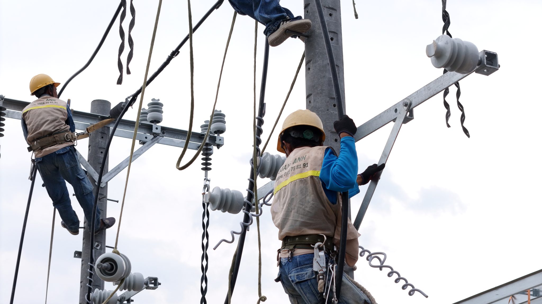 Hệ thống M&E toàn diện tại khu công nghiệp. Hệ thống M&E toàn diện ứng dụng trong khu công nghiệp.