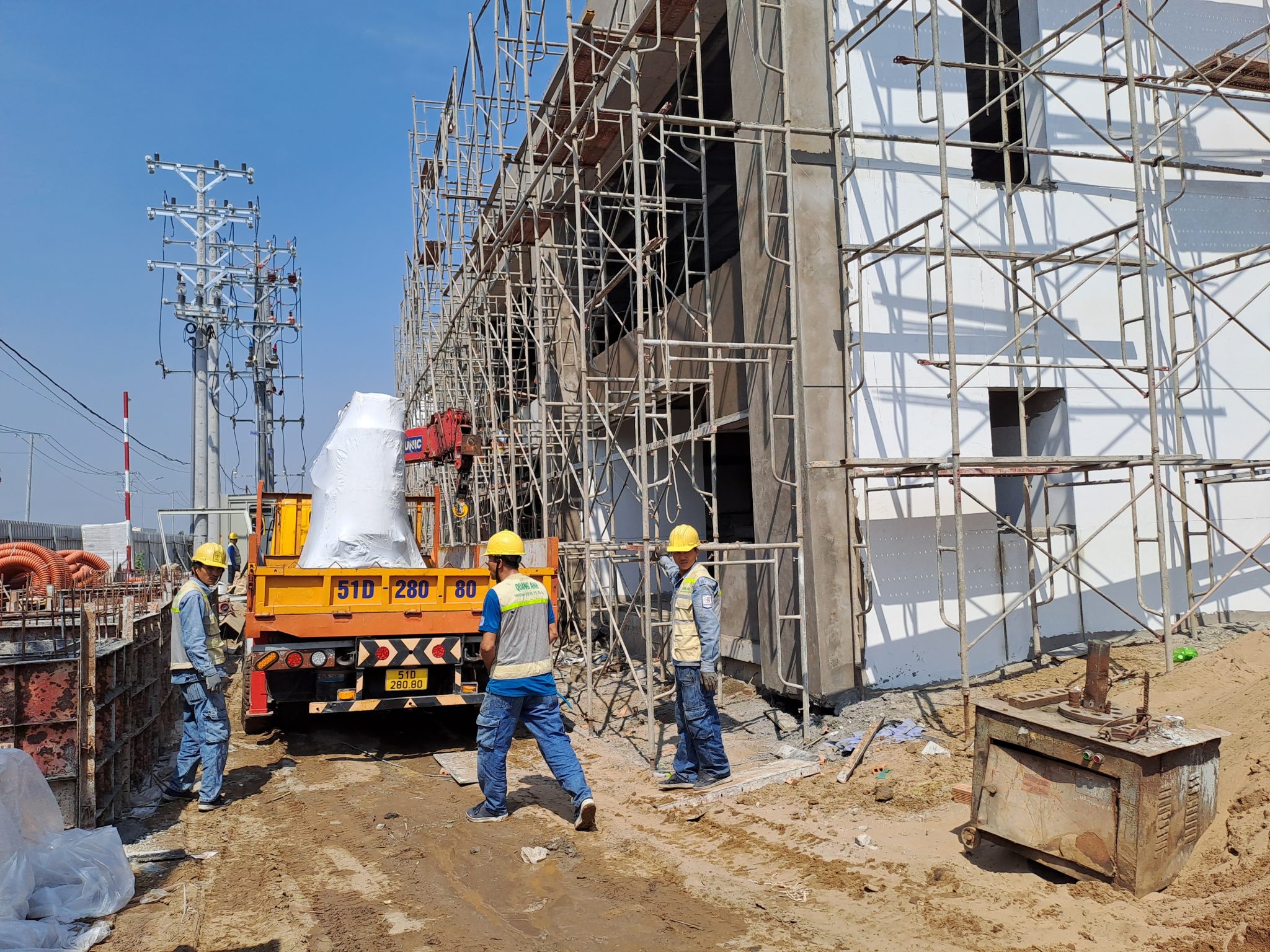 Hệ thống thiết bị hiện đại tại QuangAnhcons