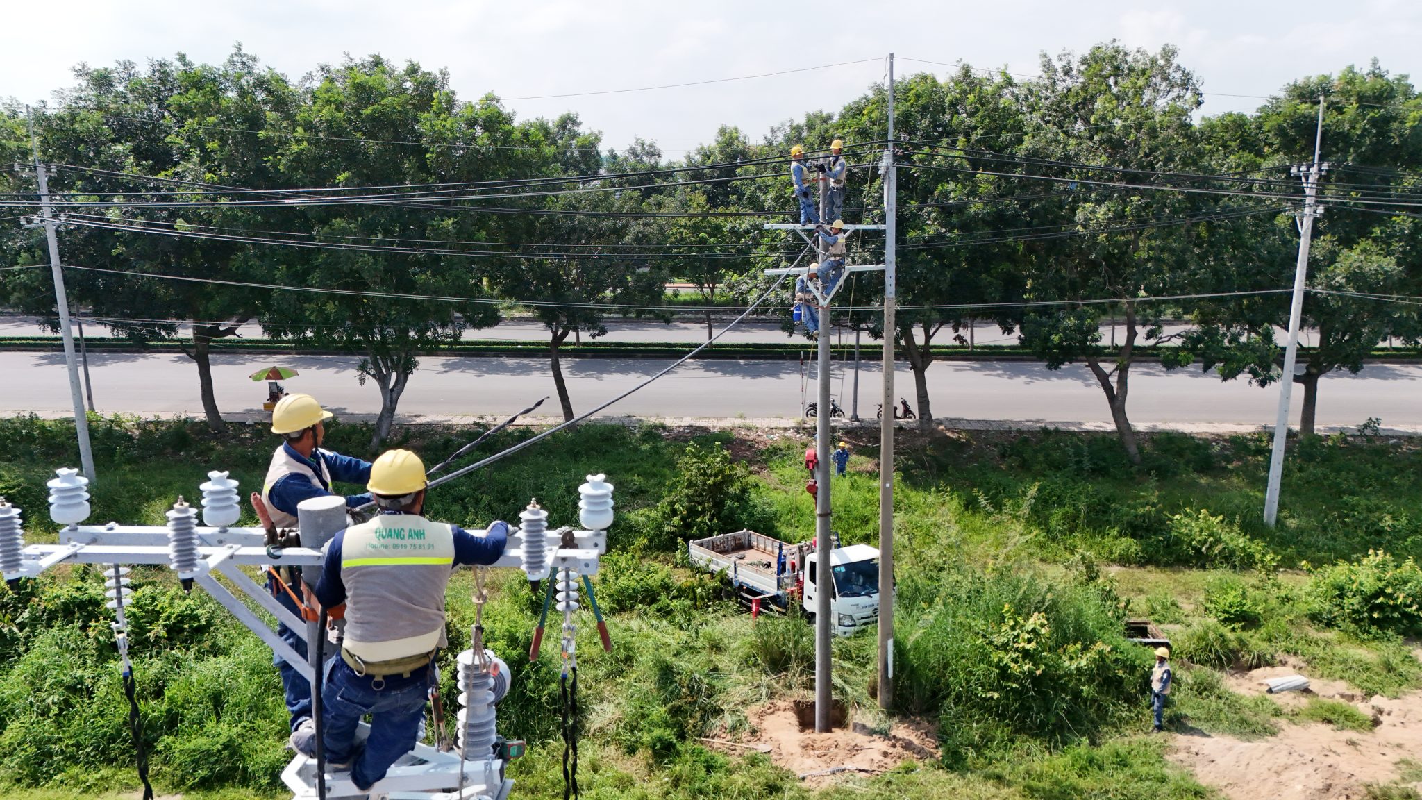 Dịch vụ QuangAnhcons Dịch vụ chuyên nghiệp từ QuangAnhcons tại trạm sạc.