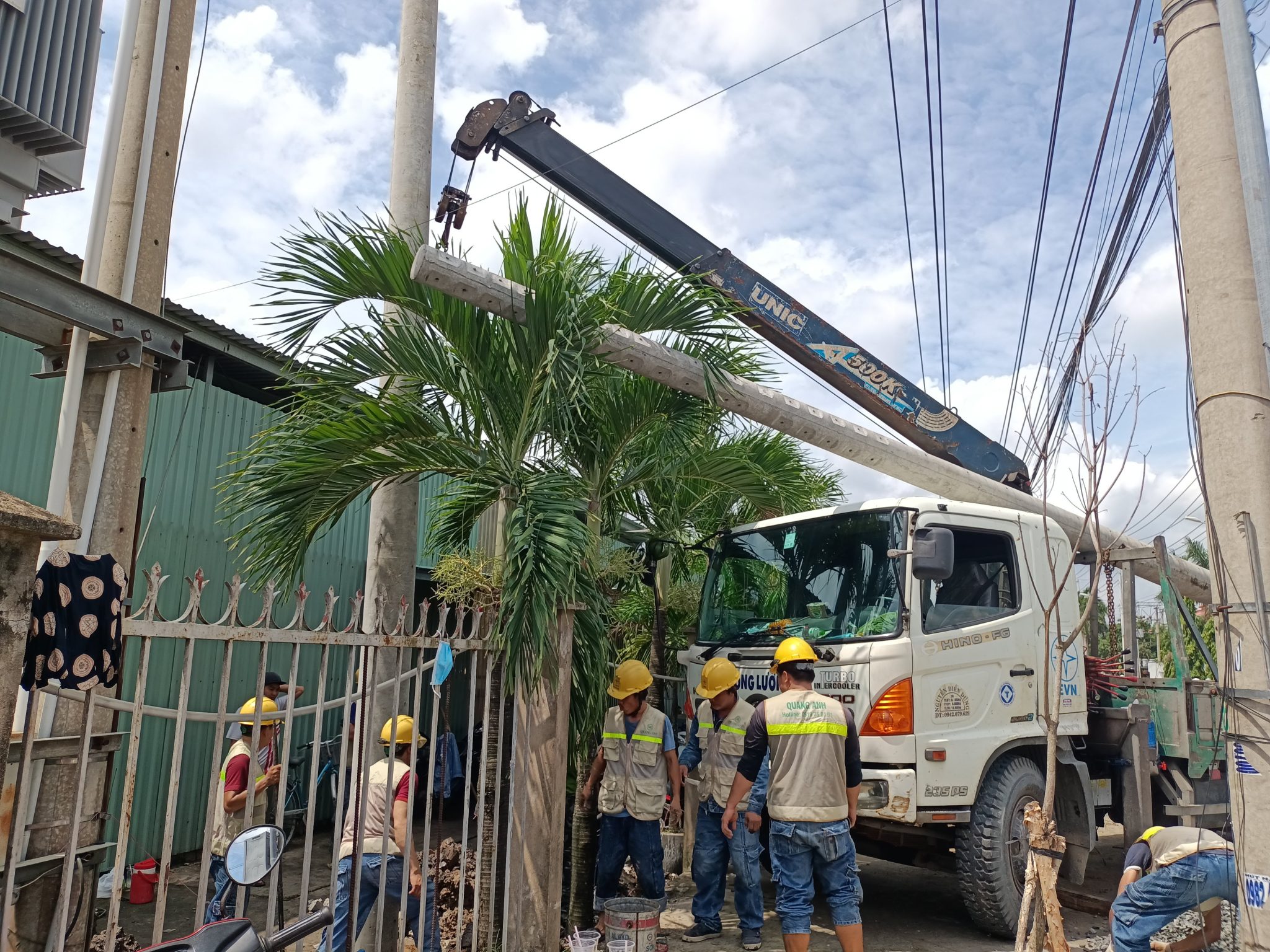 Công nghệ khảo sát hiện đại Công nghệ tiên tiến trong thiết kế và giám sát điện mặt trời của QuangAnhcons