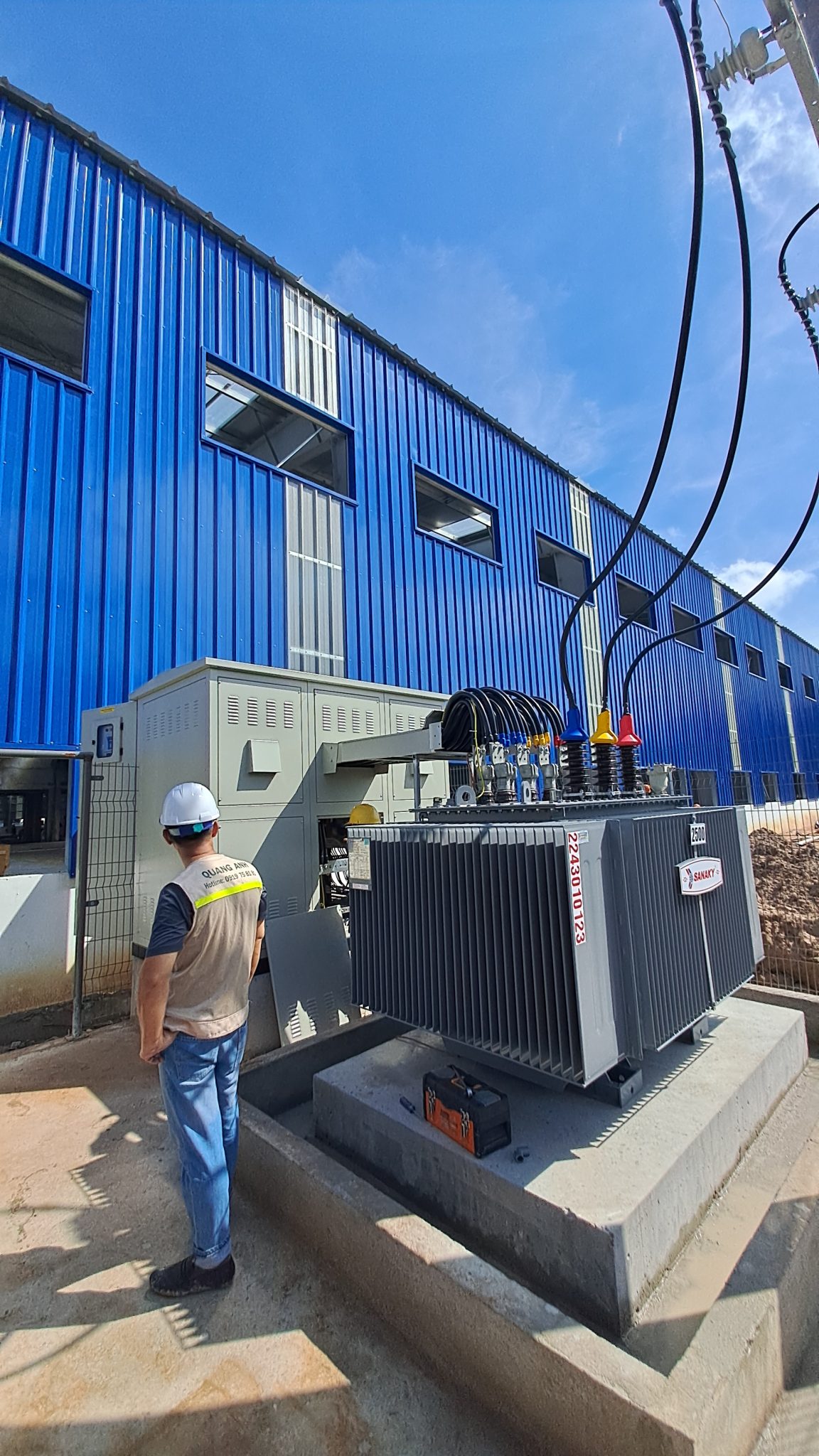 Giải pháp năng lượng xanh bởi QuangAnhcons Minh họa về giải pháp năng lượng xanh.