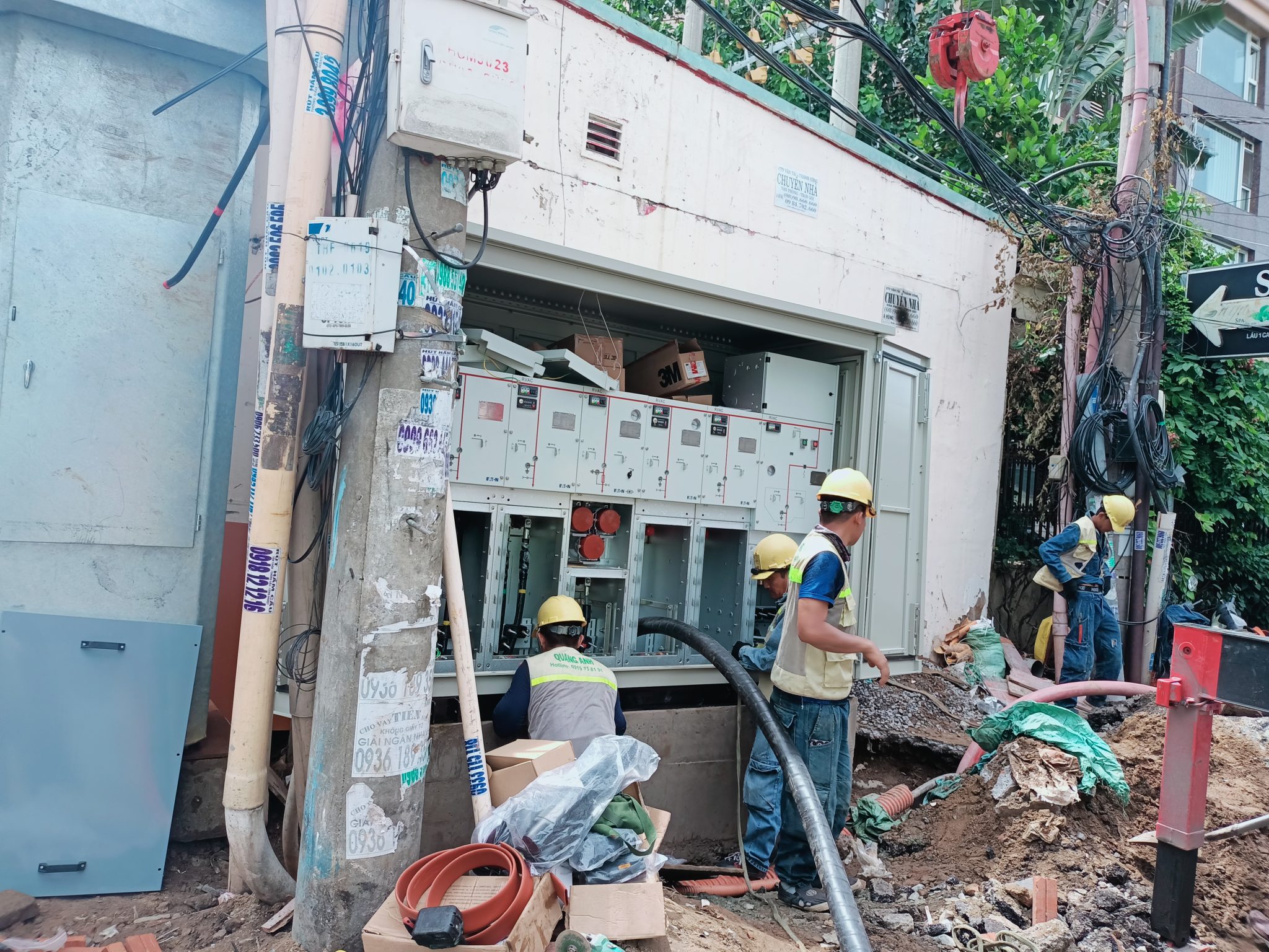 Các loại trạm biến áp 400kVA với thiết kế khác nhau cho từng yêu cầu.