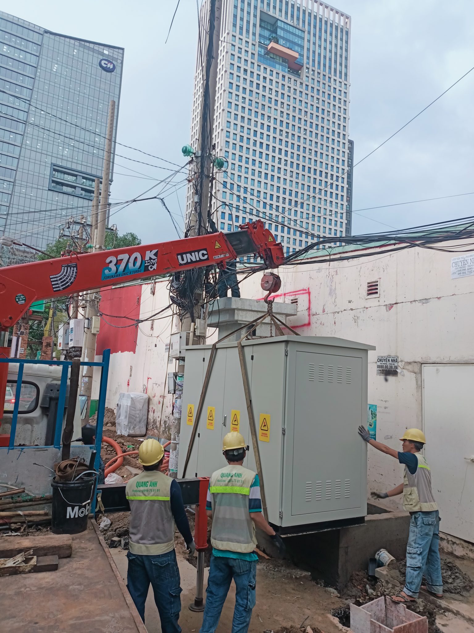 Khảo sát vị trí trạm biến áp Khảo sát vị trí trạm biến áp