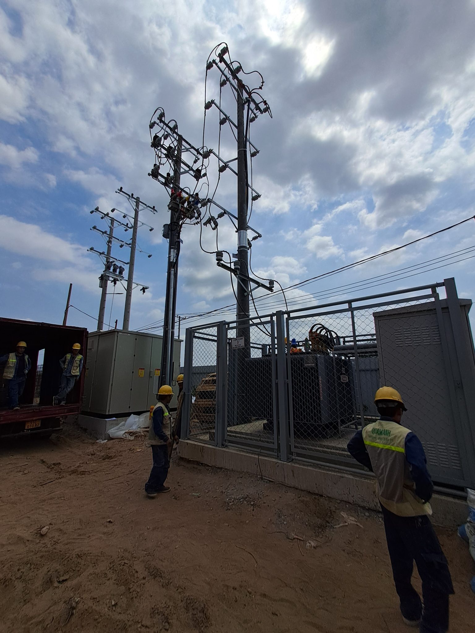 Cổng sạc nhanh 90kW Cổng sạc nhanh 90kW