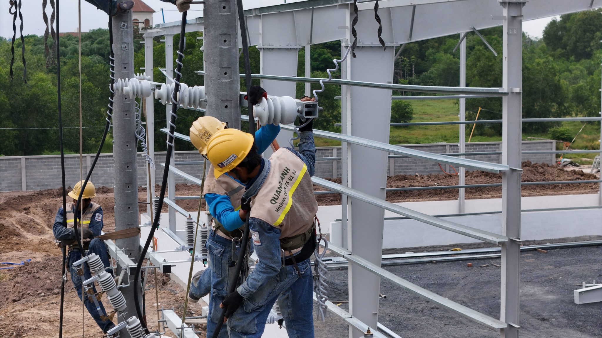 Hệ thống điện công nghệ tiên tiến với trạm biến áp