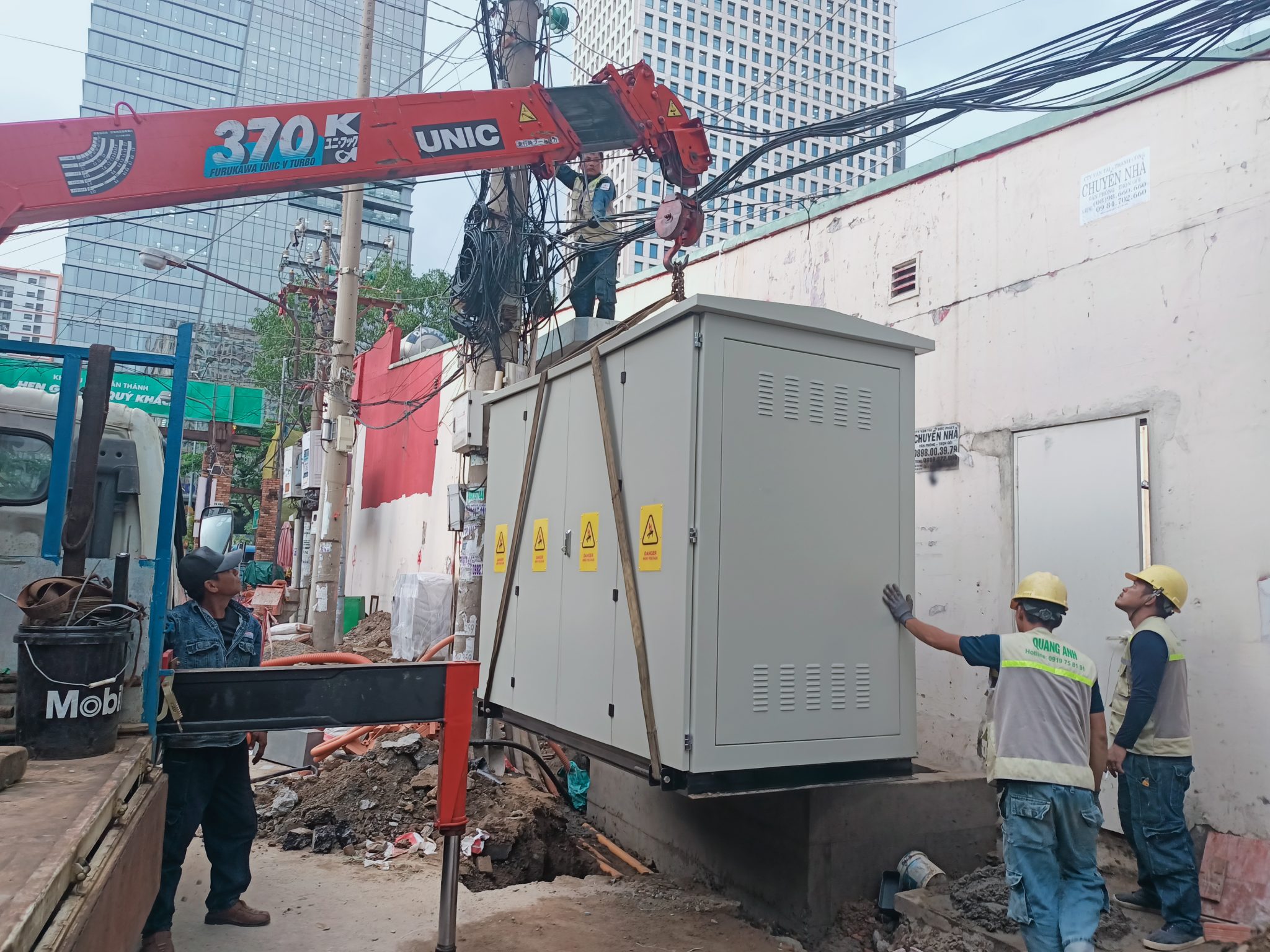 Thiết bị GIS và trạm kiosk bố trí trong khu đô thị chật hẹp