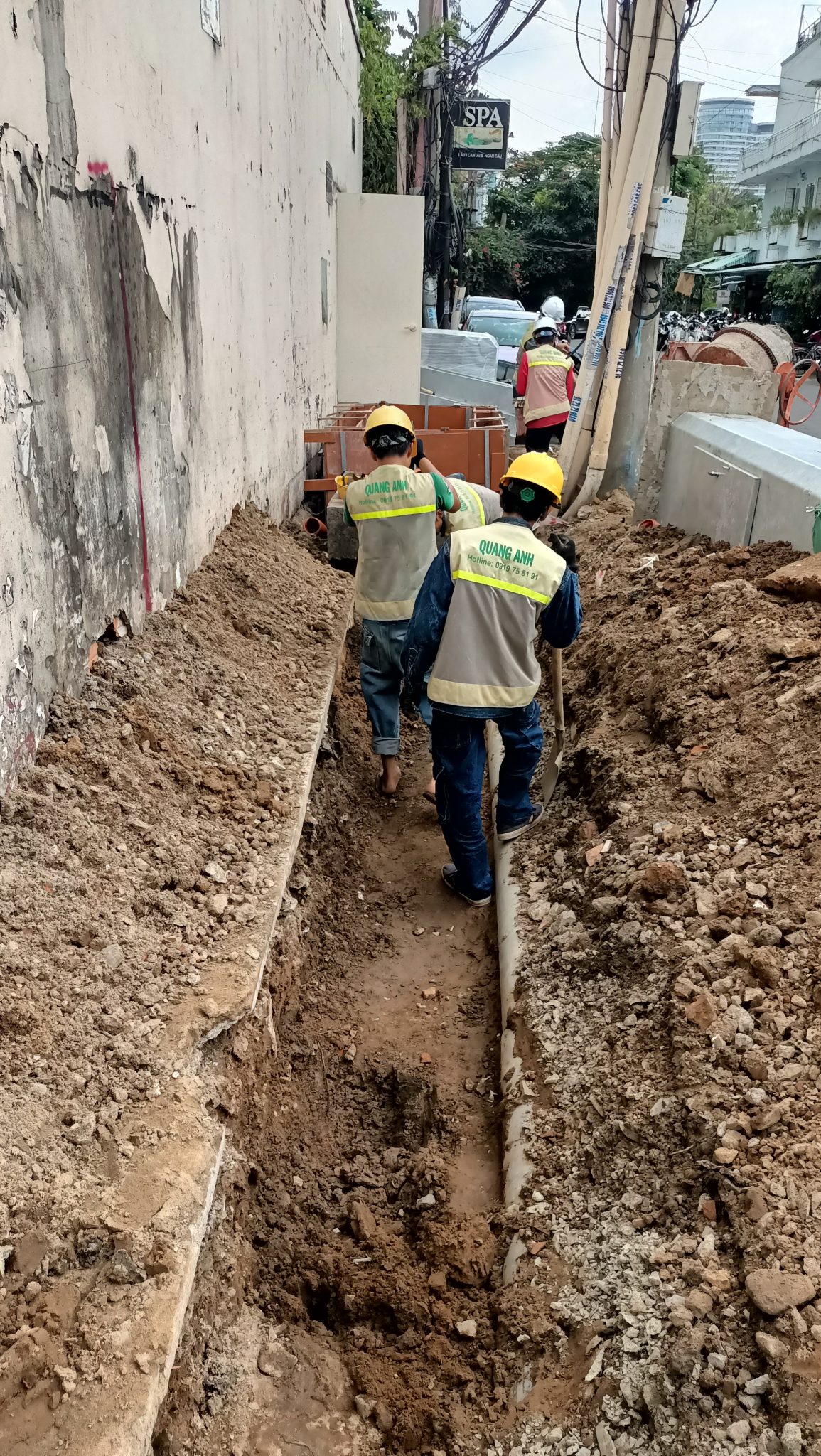 Chi tiết về quy trình thi công điện công nghiệp Chi tiết quy trình thiết lập hệ thống điện công nghiệp với thiết bị tối ưu.